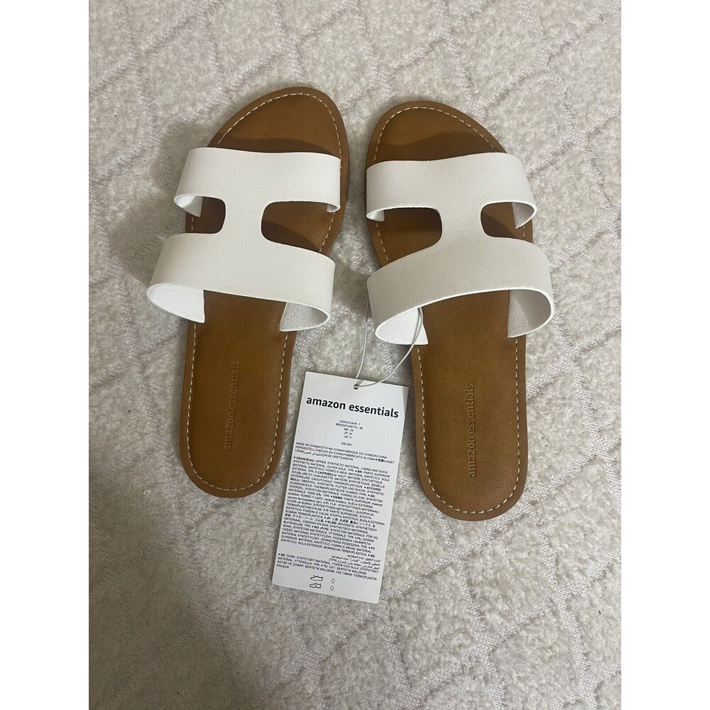 Amazon Essentials Women's Flat Banded Sandal, Size 7, White